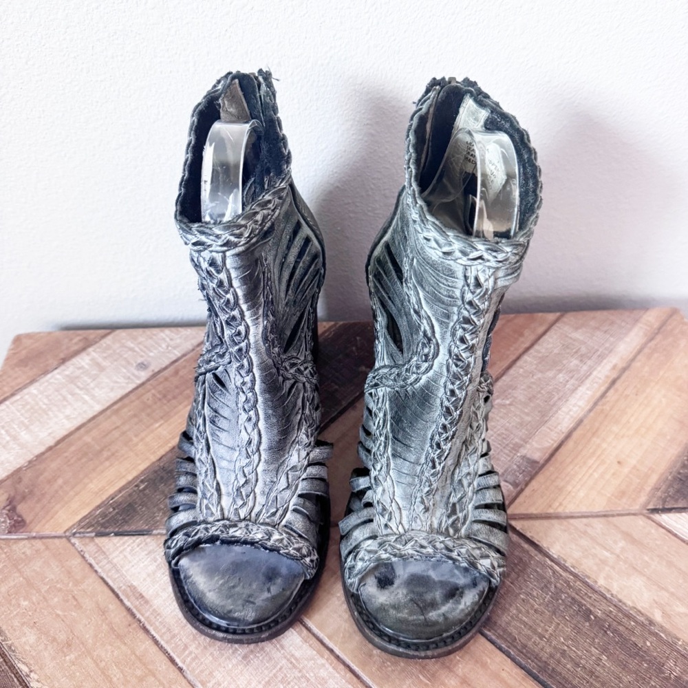 Freebird Bela Braided Gray Women's Ankle Boots - Picture 10 of 14